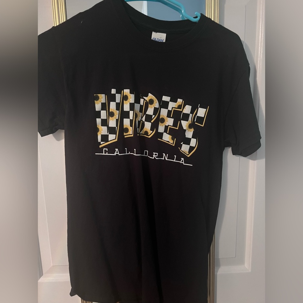 Black ‘Vibes’ Shirt